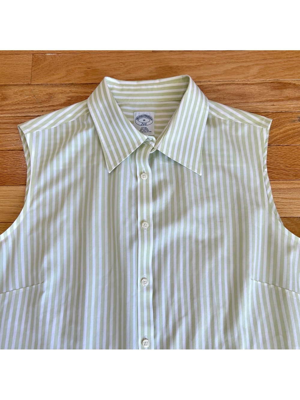 Brooks Brothers 346 Non Iron Sleeveless Button Down Shirt Green White Stripe 16 - Picture 5 of 13